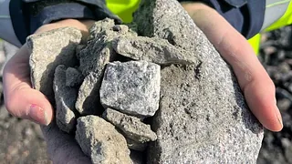 Kult holdes i hender